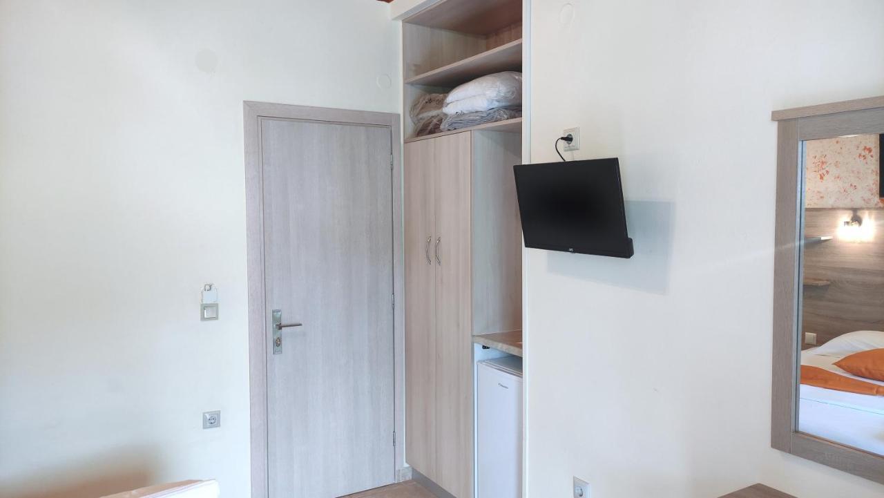 Gogo'S - Γωγώ Rooms & Studios Nydri  Exterior foto
