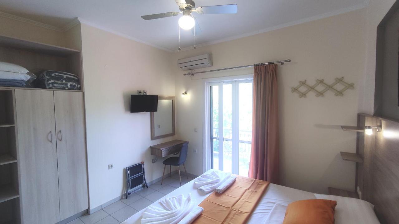 Gogo'S - Γωγώ Rooms & Studios Nydri  Exterior foto